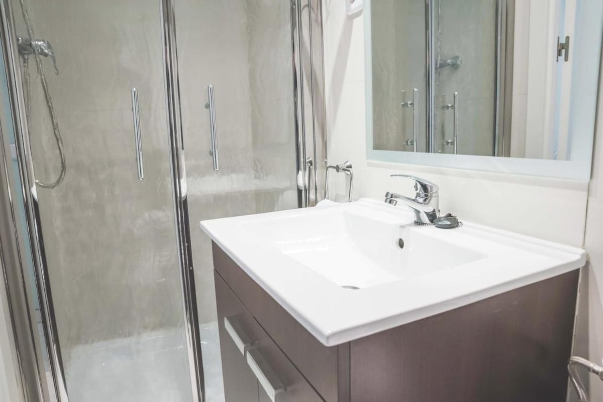 Ap Edificio Gran Via -Quinto Piso Sin Ascensor- Apartment มาดริด ภายนอก รูปภาพ
